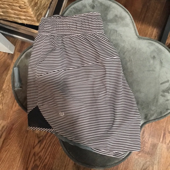 lululemon athletica Pants - Lululemon reversible shorts
